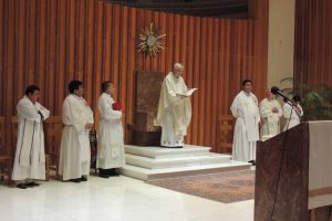 Santa Eucaristía presidida por el Padre Renzo Sessolo